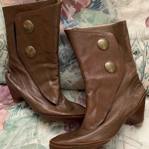 FLY GIRL VINTAGE BOOTIES UNWORN (size 40)